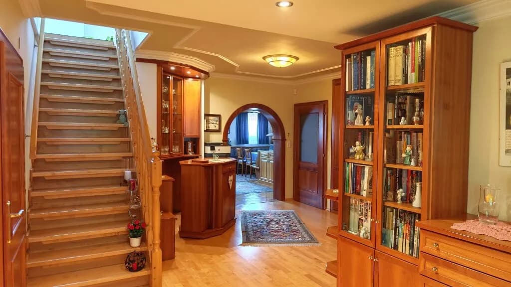 11-Zimmer-Haus kaufen in Neunkirchen – 300 m², € 619.000 – Bild 17 von 36