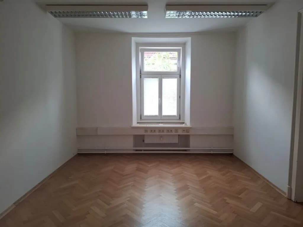 3-Zimmer-Gewerbeimmobilie mieten in Bruck-Mürzzuschlag – 115 m², € 1.187 – Bild 3 von 7