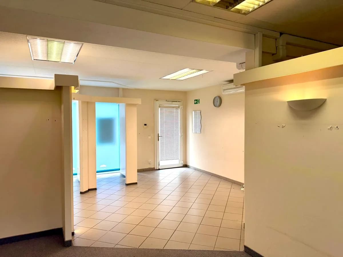 Gewerbeimmobilie mieten in Wiener Neustadt – 94 m², € 750 – Bild 5 von 13