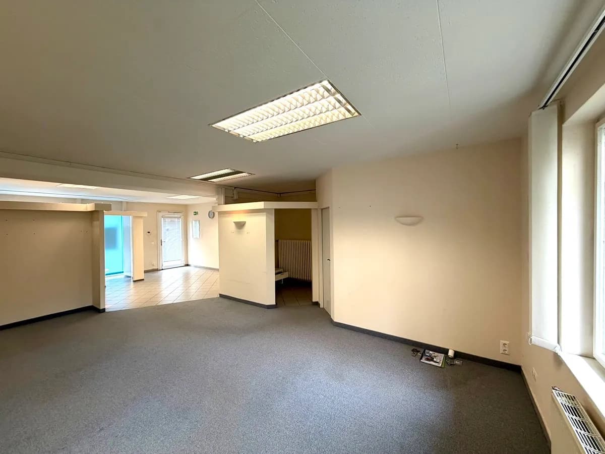 Gewerbeimmobilie mieten in Wiener Neustadt – 94 m², € 750 – Bild 7 von 13