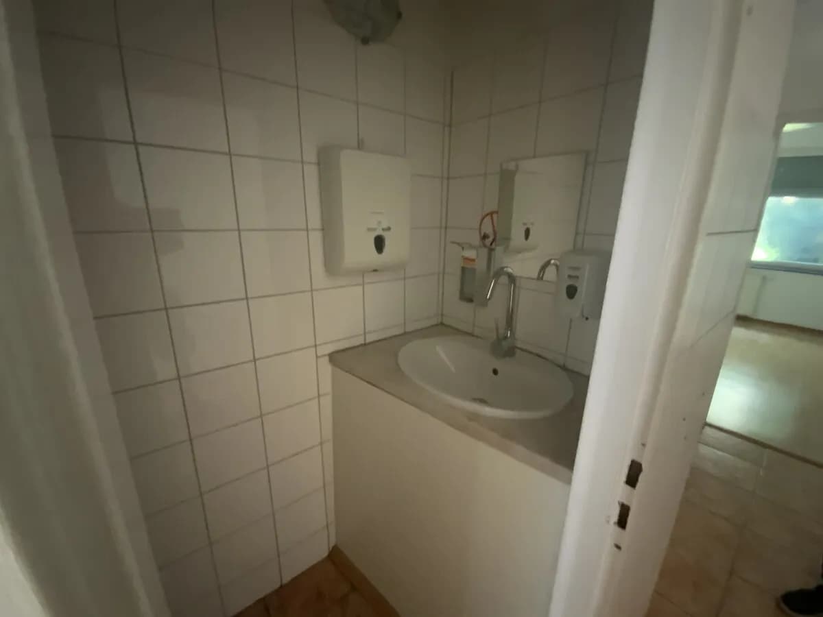 Gewerbeimmobilie kaufen in Wien – 83 m², € 199.000 – Bild 7 von 13