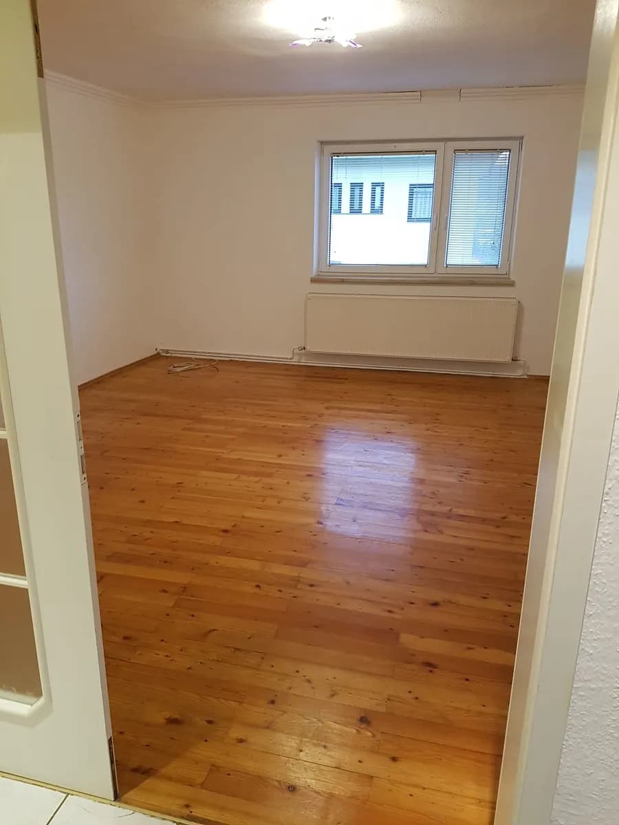 8-Zimmer-Gewerbeimmobilie kaufen in Neunkirchen – 242 m², € 420.000 – Bild 9 von 23