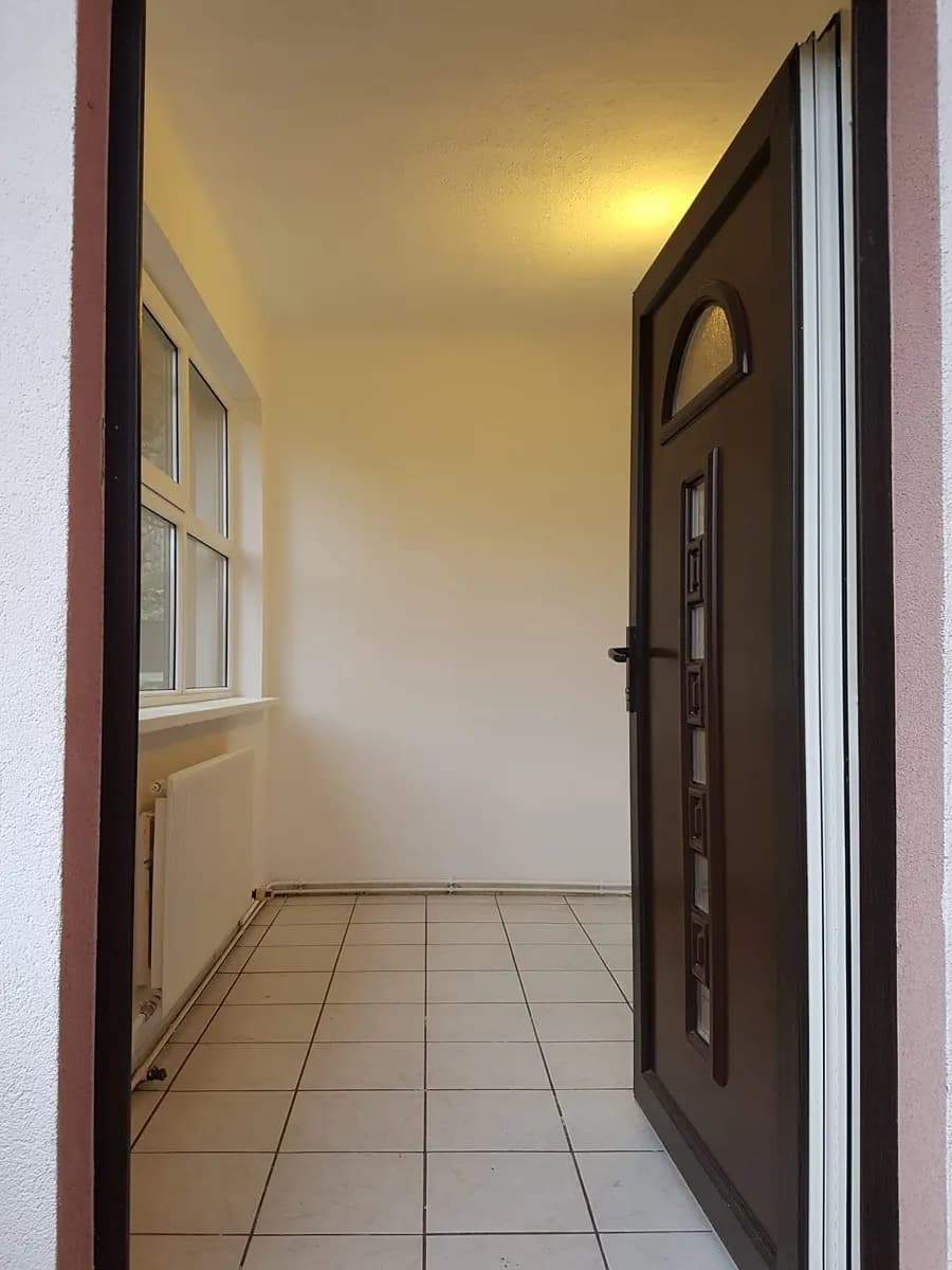 8-Zimmer-Gewerbeimmobilie kaufen in Neunkirchen – 242 m², € 420.000 – Bild 11 von 23