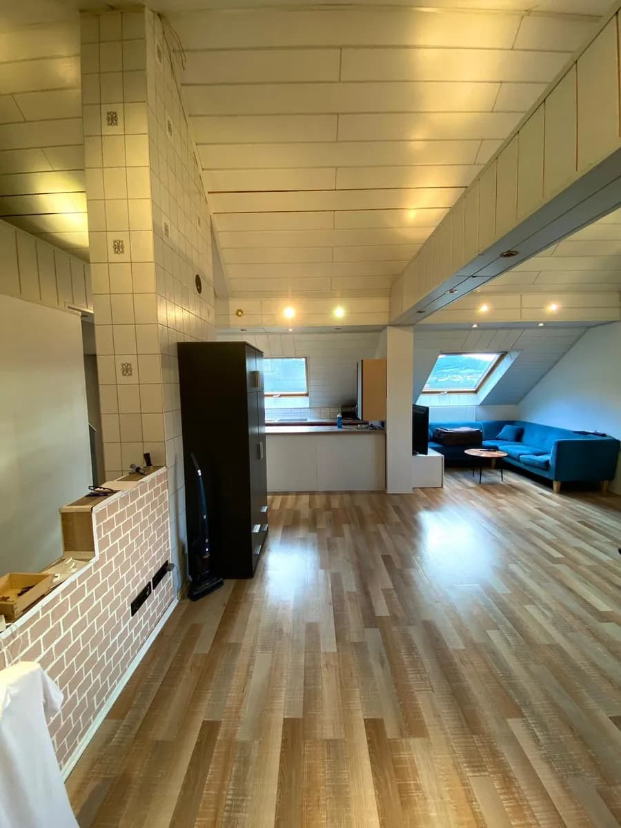 8-Zimmer-Gewerbeimmobilie kaufen in Neunkirchen – 242 m², € 420.000 – Bild 16 von 23