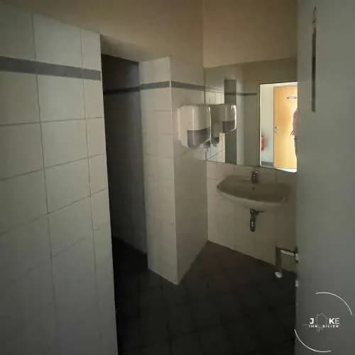 Gewerbeimmobilie mieten in Bruck-Mürzzuschlag – 93 m², € 1.025 – Bild 24 von 31