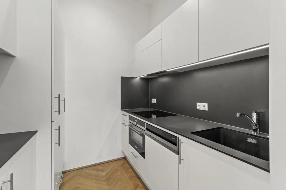 8-Zimmer-Gewerbeimmobilie mieten in Wien – 287 m², € 6.550 – Bild 14 von 21