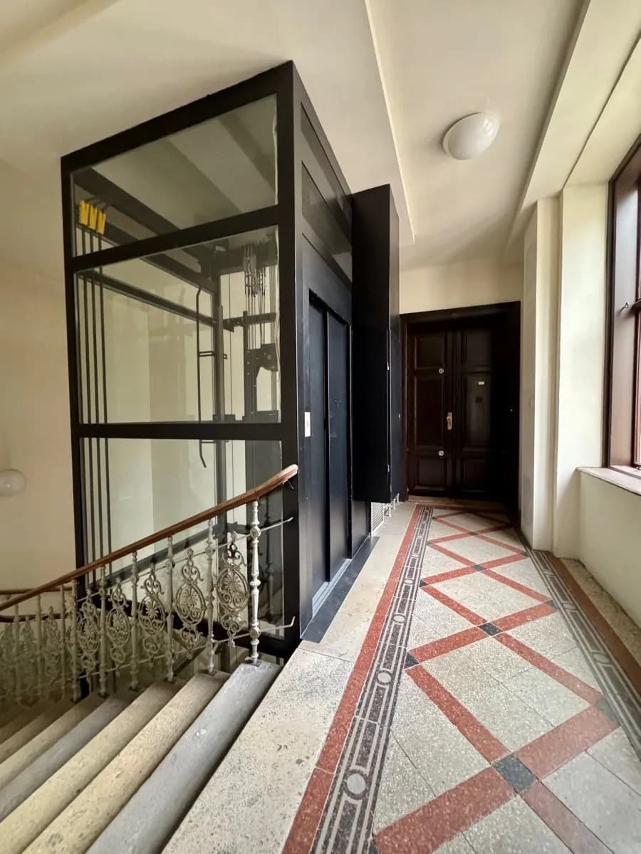 8-Zimmer-Gewerbeimmobilie mieten in Wien – 287 m², € 6.550 – Bild 20 von 21