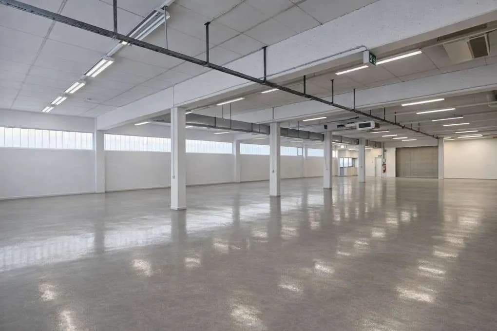 Gewerbeimmobilie mieten in Bruck-Mürzzuschlag – 3 795 m², € 5 – Bild 2 von 11