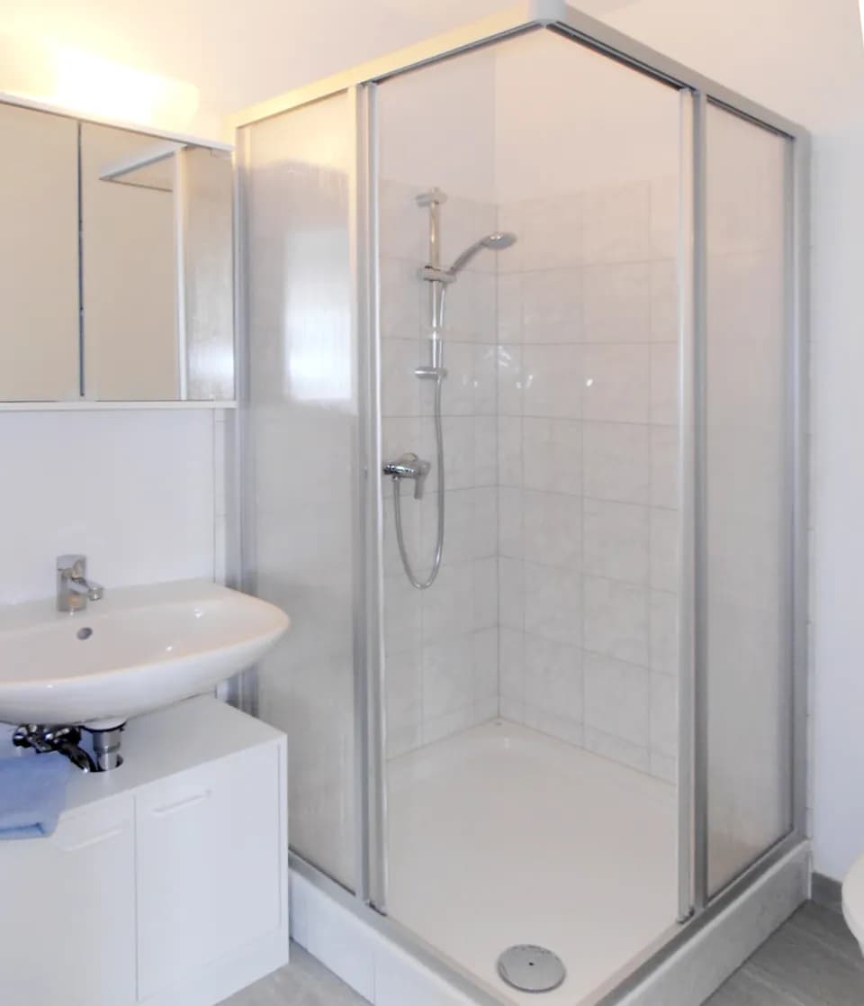 1-Zimmer-Wohnung mieten in Tulln – 21 m², € 430 – Bild 3 von 8