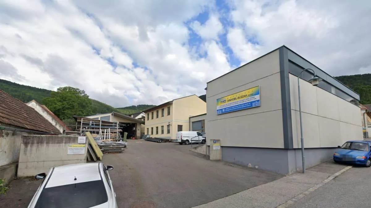 Immobilie kaufen in Neunkirchen – 966 m², € 490.000 – Bild 3 von 13