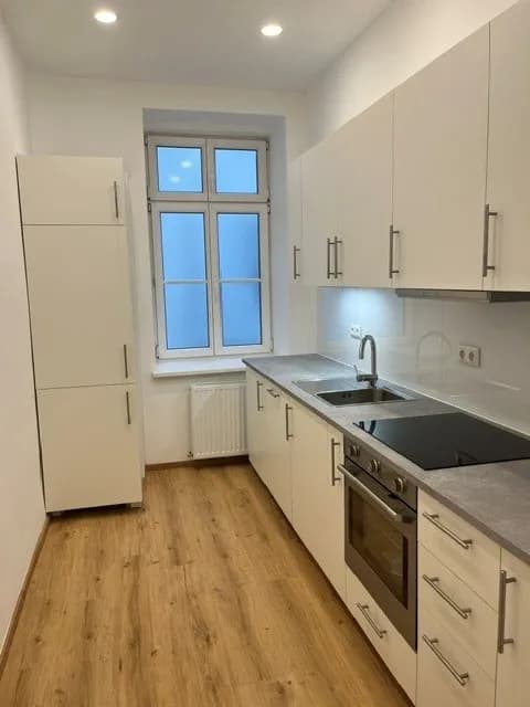 4-Zimmer-Wohnung mieten in Wien – 105 m², € 1.822