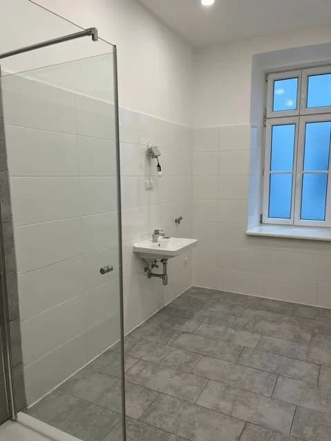 4-Zimmer-Wohnung mieten in Wien – 105 m², € 1.822 – Bild 2 von 11