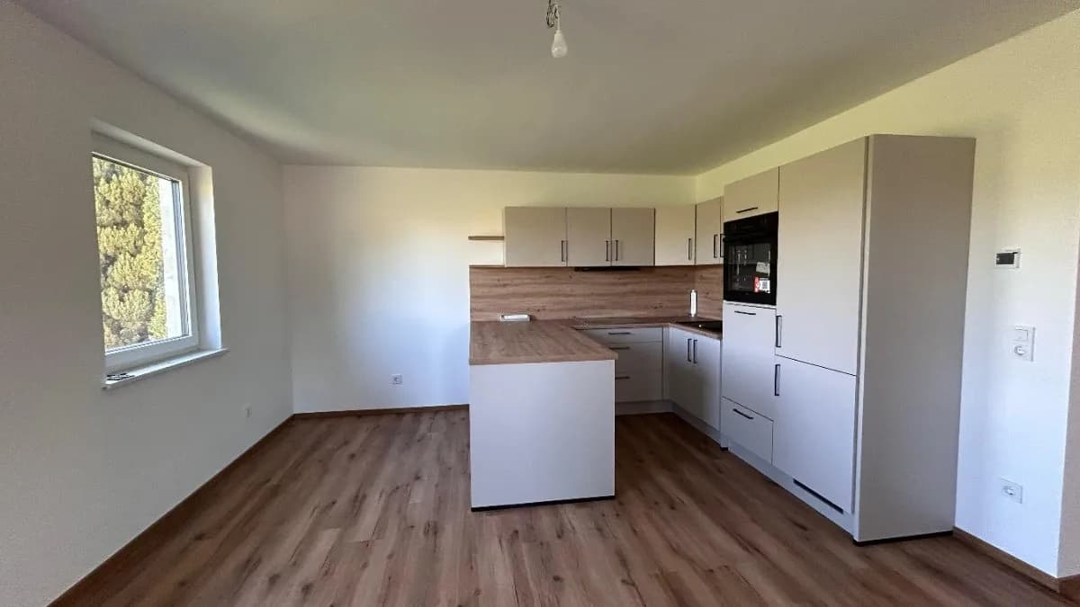 1-Zimmer-Wohnung mieten in Steyr-Land – 77 m², € 870 – Bild 1 von 5
