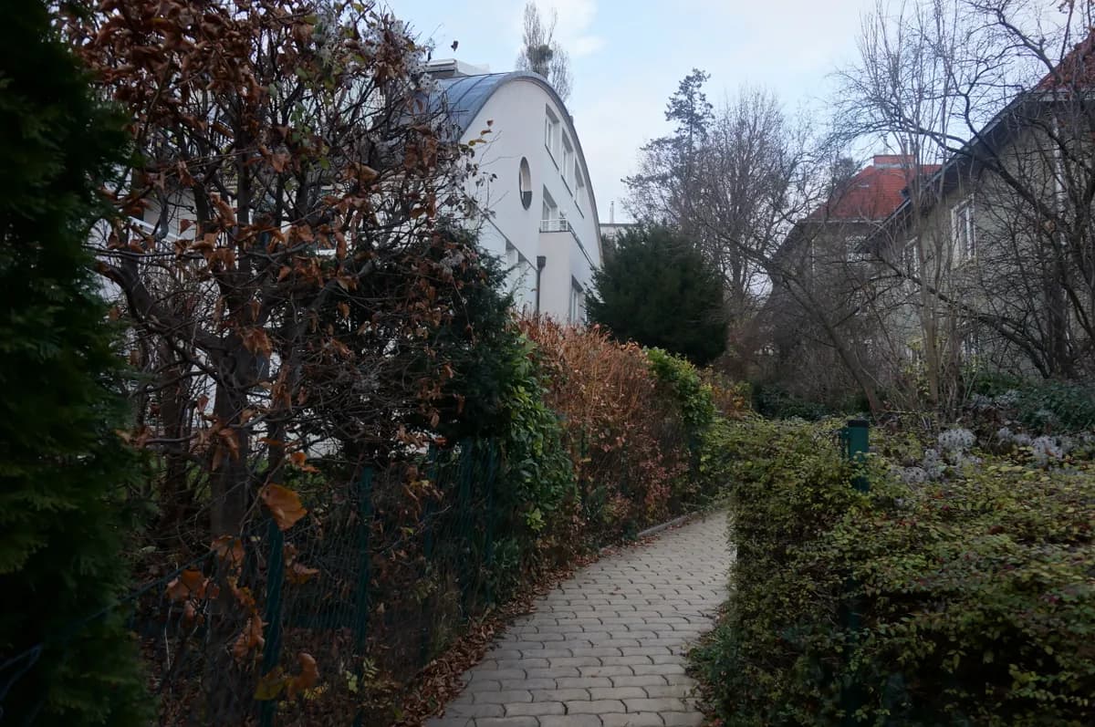 6-Zimmer-Wohnung mieten in Wien – 231 m², € 2.860