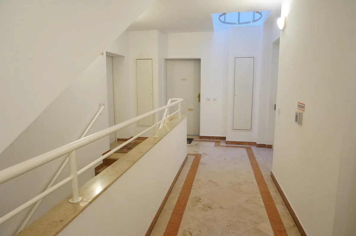 6-Zimmer-Wohnung mieten in Wien – 231 m², € 2.860 – Bild 44 von 46