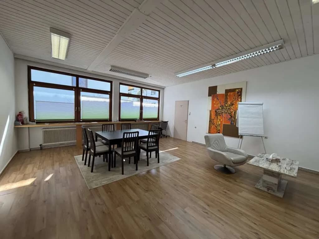 3-Zimmer-Gewerbeimmobilie mieten in Schwaz – 75 m², € 750 – Bild 4 von 14