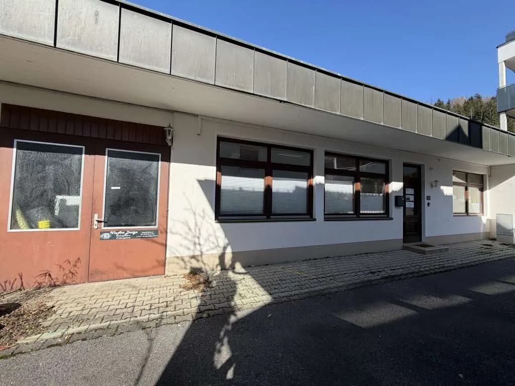 3-Zimmer-Gewerbeimmobilie mieten in Schwaz – 75 m², € 750 – Bild 13 von 14