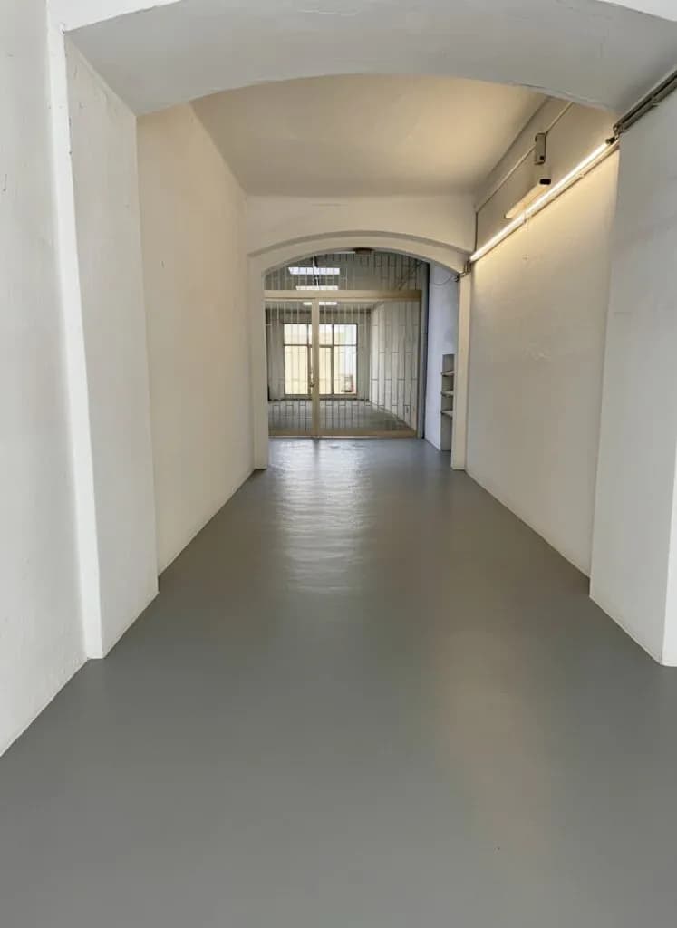 Gewerbeimmobilie kaufen in Sankt Pölten – 385 m², € 299.000 – Bild 2 von 9