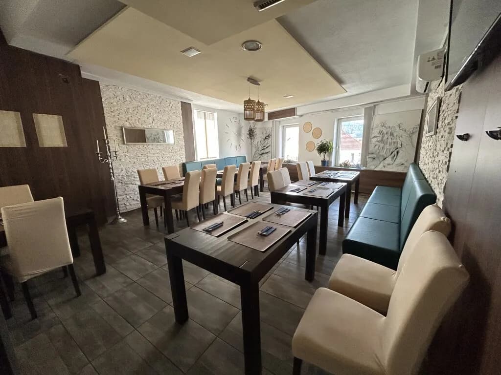 Gewerbeimmobilie mieten in Neunkirchen – 196 m², € 1.000 – Bild 9 von 29