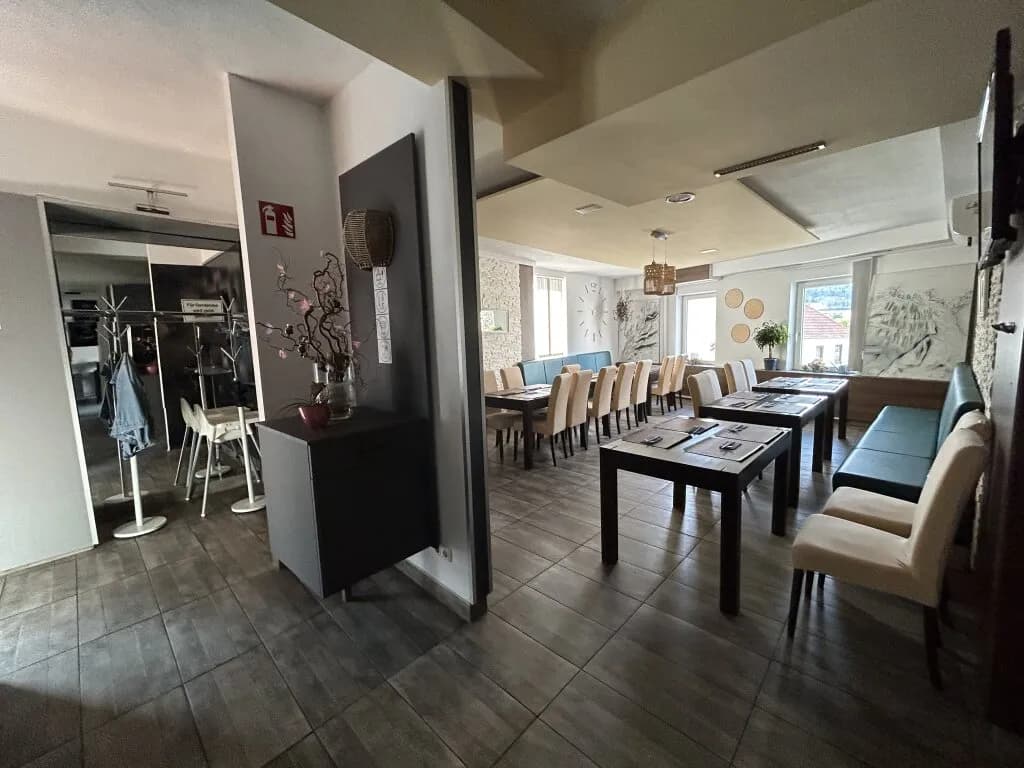 Gewerbeimmobilie mieten in Neunkirchen – 196 m², € 1.000 – Bild 10 von 29