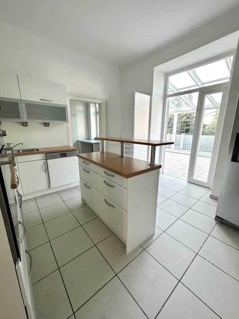4-Zimmer-Wohnung mieten in Korneuburg – 150 m², € 1.997 – Bild 2 von 27