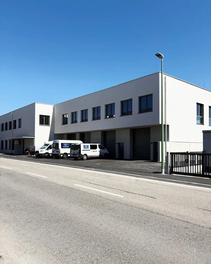 Gewerbeimmobilie mieten in Wels – 898 m² – Bild 4 von 12