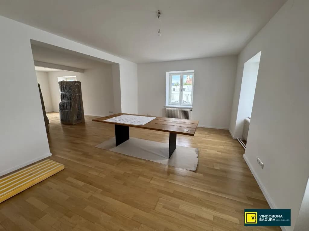 6-Zimmer-Wohnung kaufen in Baden – 178 m², € 450.000 – Bild 1 von 43