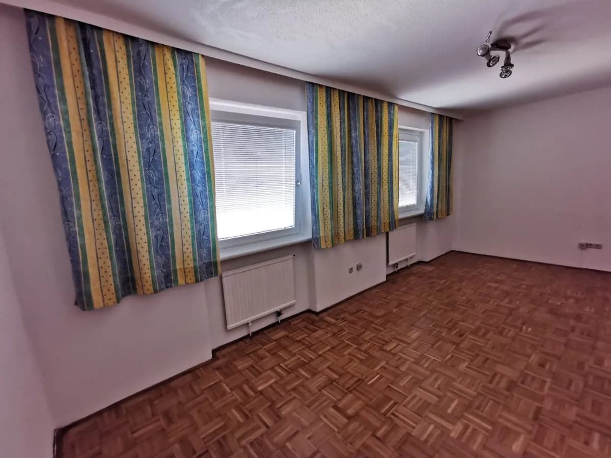 1-Zimmer-Wohnung mieten in Steyr – 40 m², € 395 – Bild 4 von 6