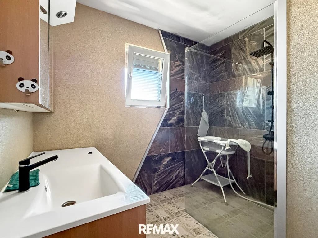10-Zimmer-Gewerbeimmobilie kaufen in Wien – 270 m², € 497.000 – Bild 3 von 23