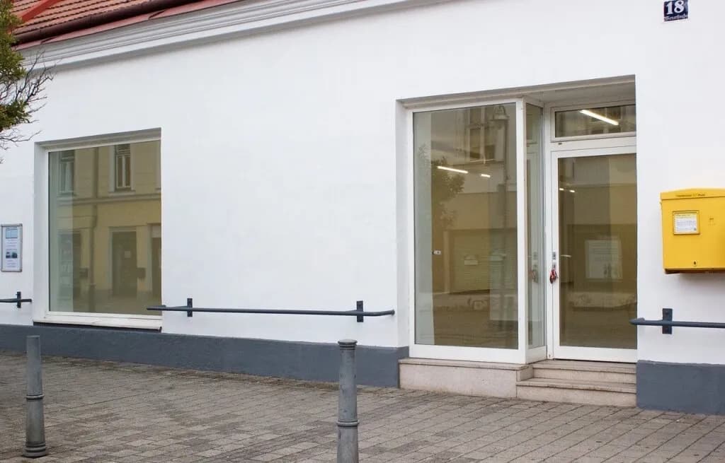 Gewerbeimmobilie mieten in Neunkirchen – 227 m², € 1.550 – Bild 1 von 13
