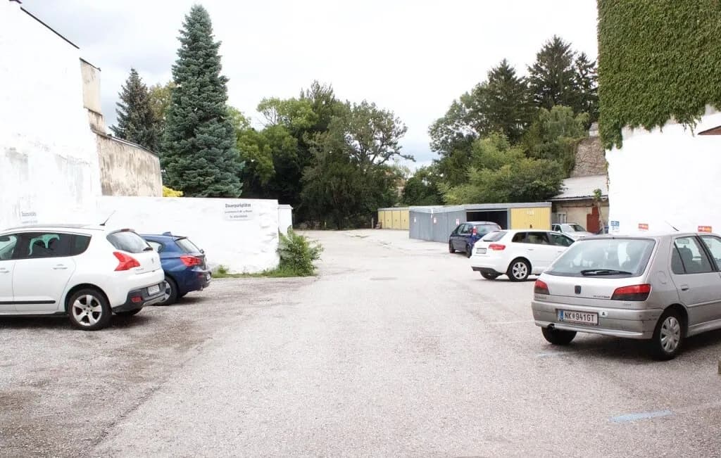 Gewerbeimmobilie mieten in Neunkirchen – 227 m², € 1.550 – Bild 12 von 13