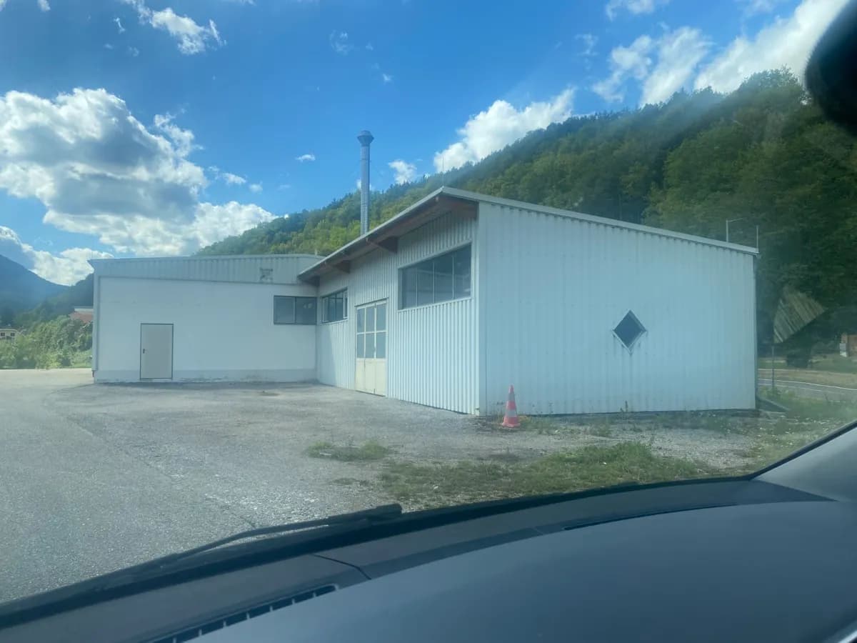 Gewerbeimmobilie mieten in Neunkirchen – 650 m², € 2.500 – Bild 3 von 18