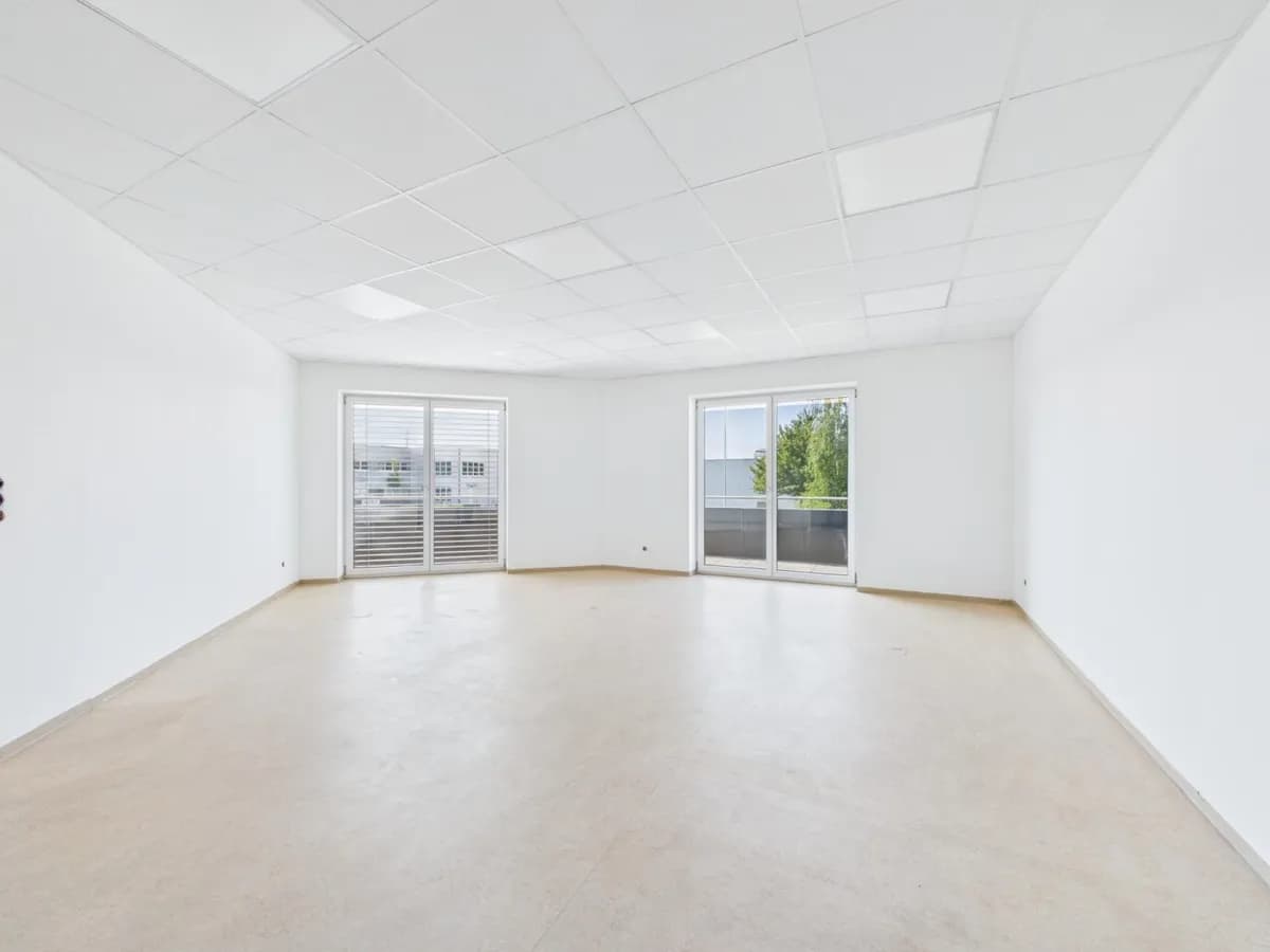6-Zimmer-Gewerbeimmobilie mieten in Urfahr-Umgebung – 242 m², € 2.744 – Bild 3 von 10