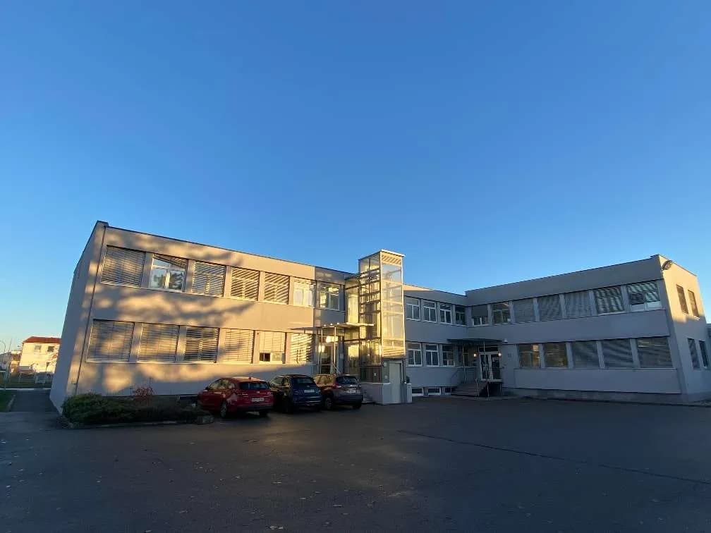 Gewerbeimmobilie mieten in Wiener Neustadt – 485 m², € 4.651 – Bild 3 von 13