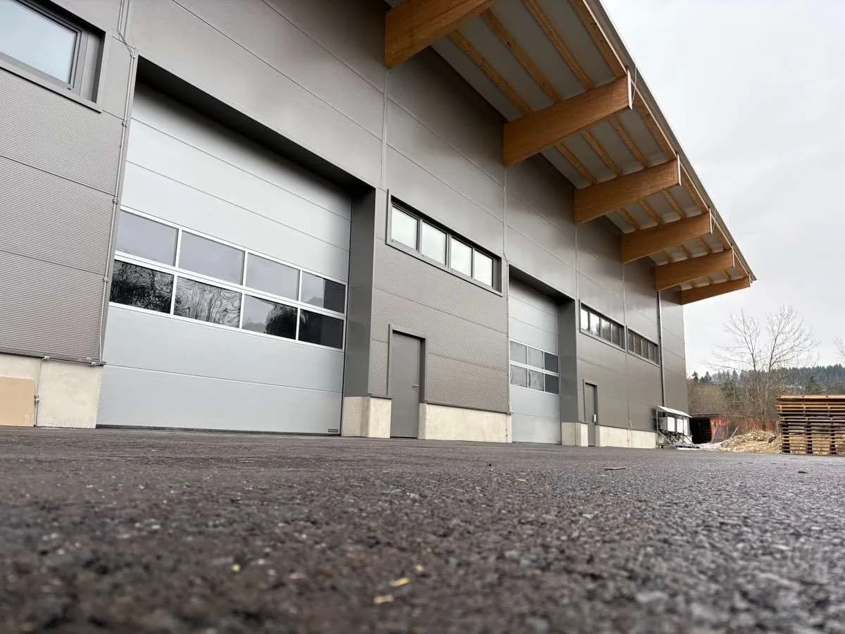 Gewerbeimmobilie mieten in Salzburg-Umgebung – 400 m²