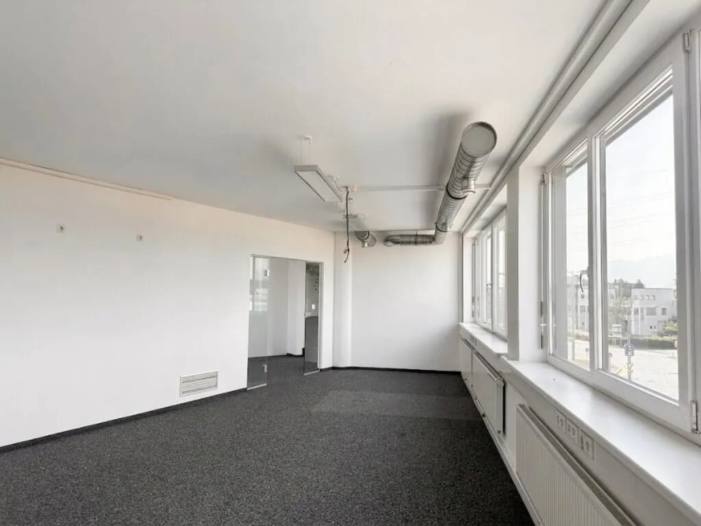 1-Zimmer-Gewerbeimmobilie mieten in Salzburg Stadt – 31 m², € 786 – Bild 1 von 6