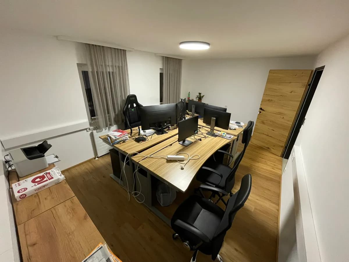 1-Zimmer-Gewerbeimmobilie mieten in Wels-Land – 18 m², € 14 – Bild 16 von 17