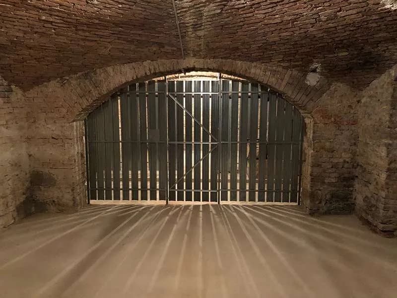 1-Zimmer-Gewerbeimmobilie mieten in Wien – 25 m², € 160 – Bild 1 von 7