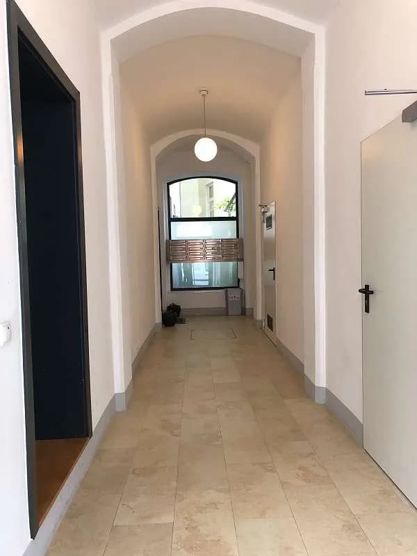 1-Zimmer-Gewerbeimmobilie mieten in Wien – 25 m², € 160 – Bild 3 von 7