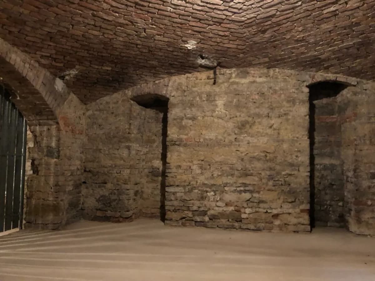 1-Zimmer-Gewerbeimmobilie mieten in Wien – 25 m², € 160 – Bild 7 von 7