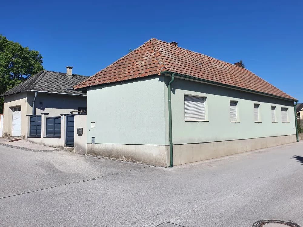 5-Zimmer-Haus kaufen in Bruck an der Leitha – 130 m², € 220.000 – Bild 1 von 20