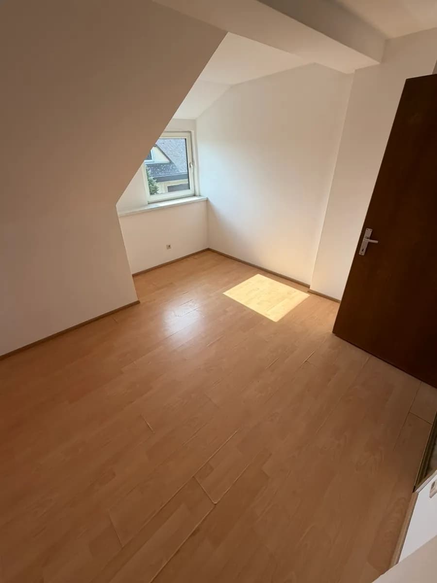 3-Zimmer-Wohnung mieten in Klagenfurt – 70 m², € 600 – Bild 4 von 11