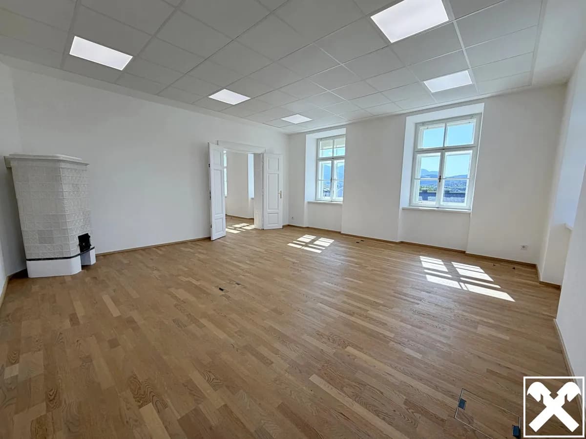 7-Zimmer-Immobilie mieten in Gmunden – 177 m², € 3.195 – Bild 2 von 9