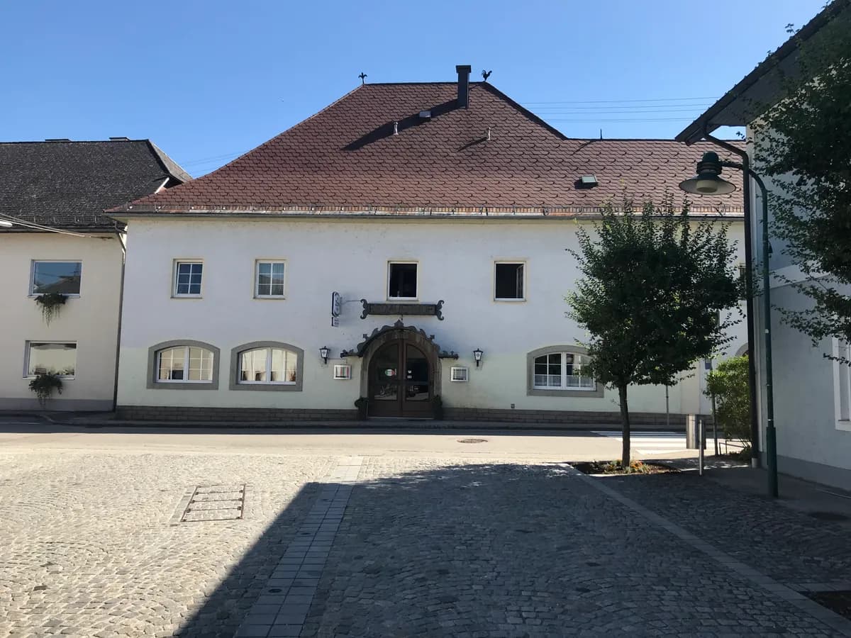 2-Zimmer-Wohnung mieten in Vöcklabruck – 55 m², € 769 – Bild 1 von 8