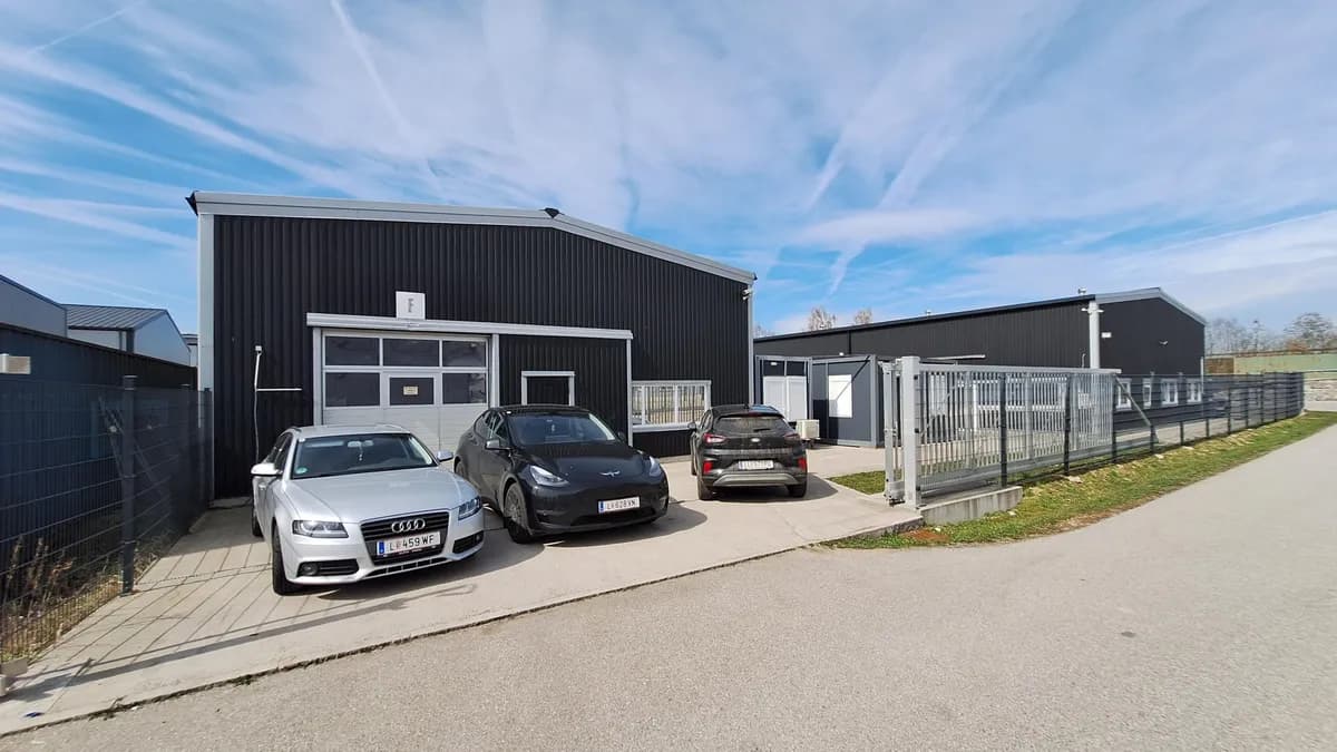 Immobilie kaufen in Linz Land – 1 654 m² – Bild 1 von 18