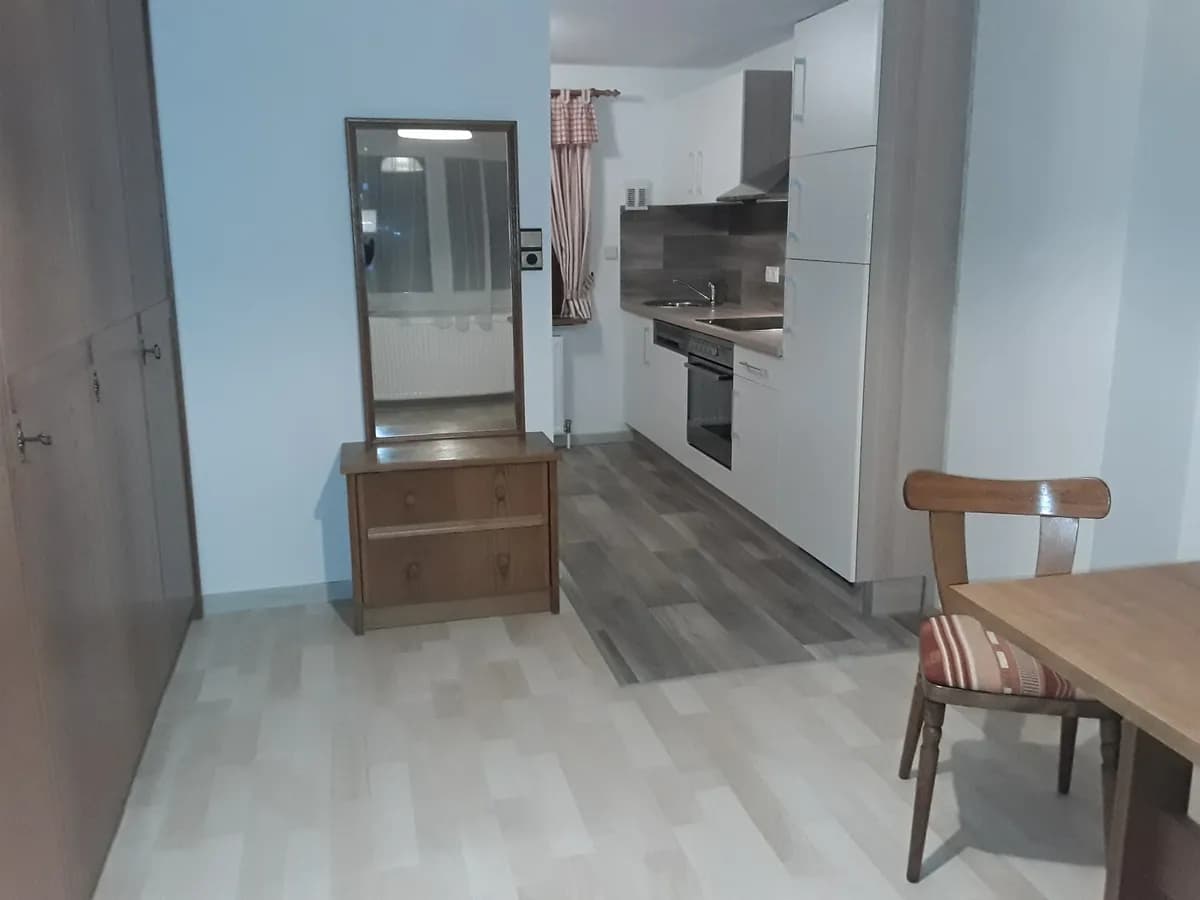 2-Zimmer-Wohnung mieten in Neunkirchen – 50 m², € 500 – Bild 4 von 11
