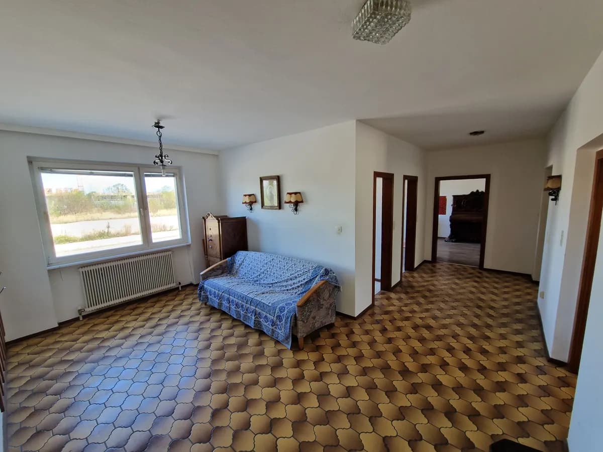 8-Zimmer-Immobilie kaufen in Amstetten – 257 m², € 339.000 – Bild 4 von 28