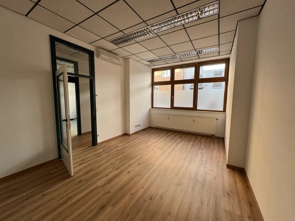 4-Zimmer-Gewerbeimmobilie mieten in Graz – 123 m², € 1.367 – Bild 1 von 10