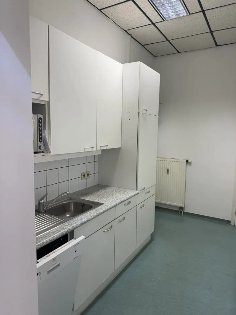4-Zimmer-Gewerbeimmobilie mieten in Graz – 123 m², € 1.367 – Bild 9 von 10