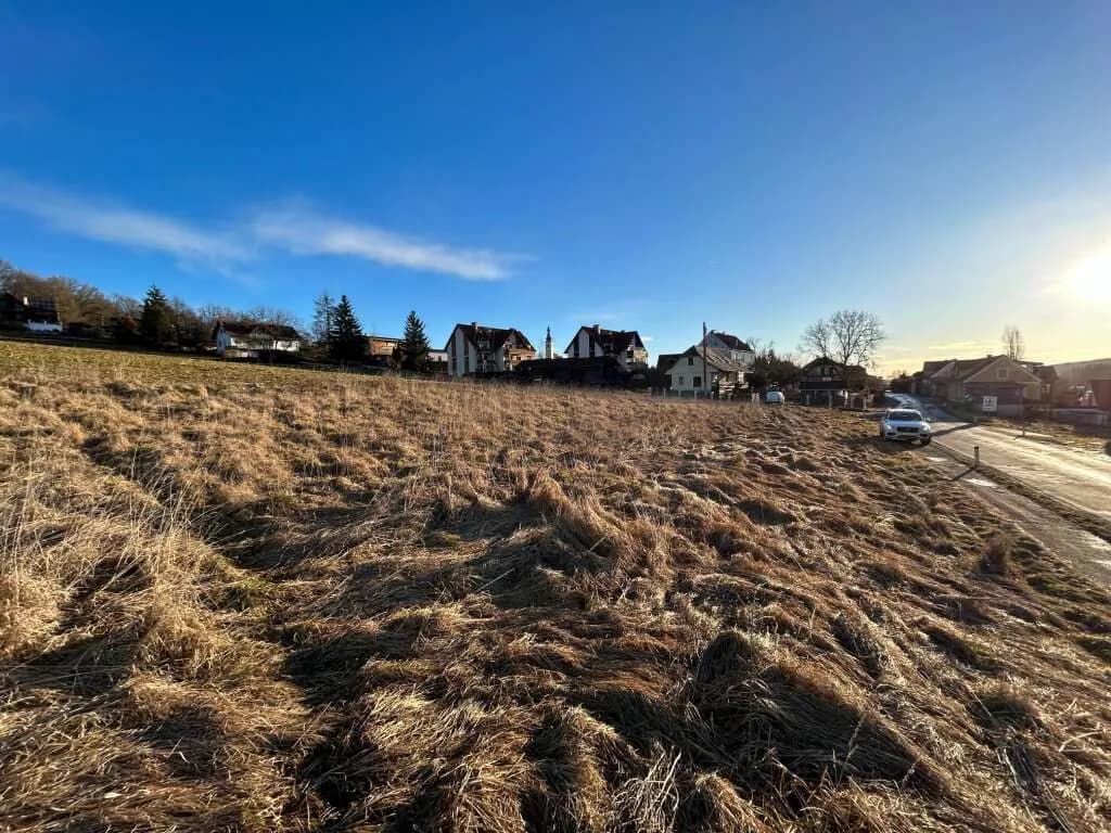 Grundstück kaufen in Graz-Umgebung – 1 661 m², € 170.000